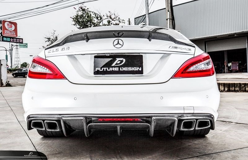 W218 CLS - Renntech style Carbon Trunk Spoiler 04